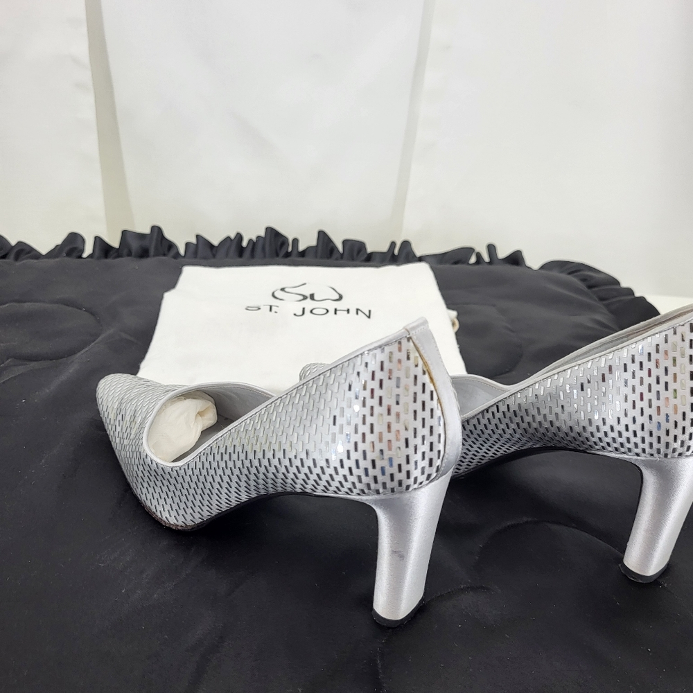 St John Heels Silver & Metallic Silver Palettes Sz 7